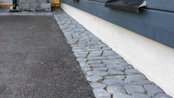 Best Asphalt Driveway Installation  in Medina, WA